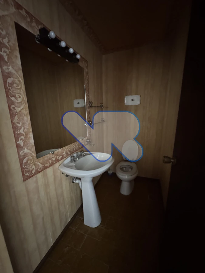 Casa ID.206 - Casa en venta en La Mansa - P8 | Gran terreno | Ideal para reciclar