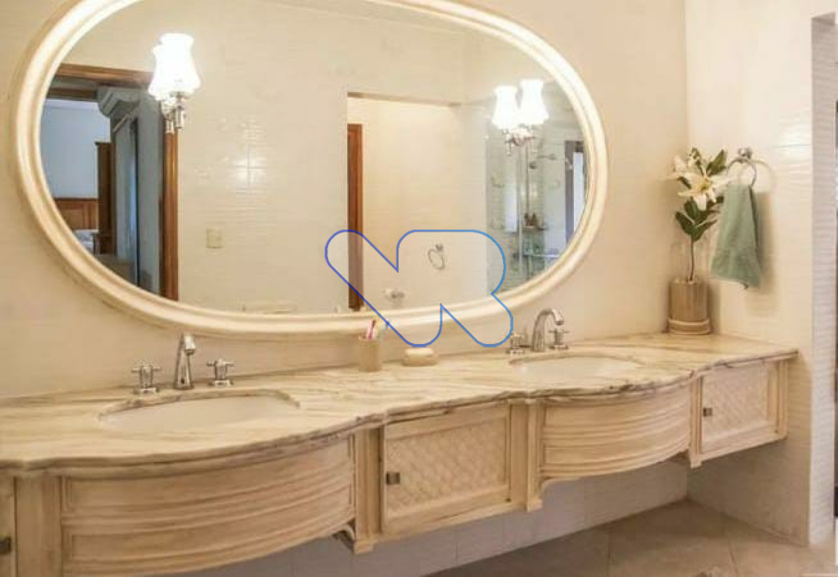 Casa ID.236 - Venta y Alquiler de Temporada Casa 5D Lugano con Piscina climatizada 