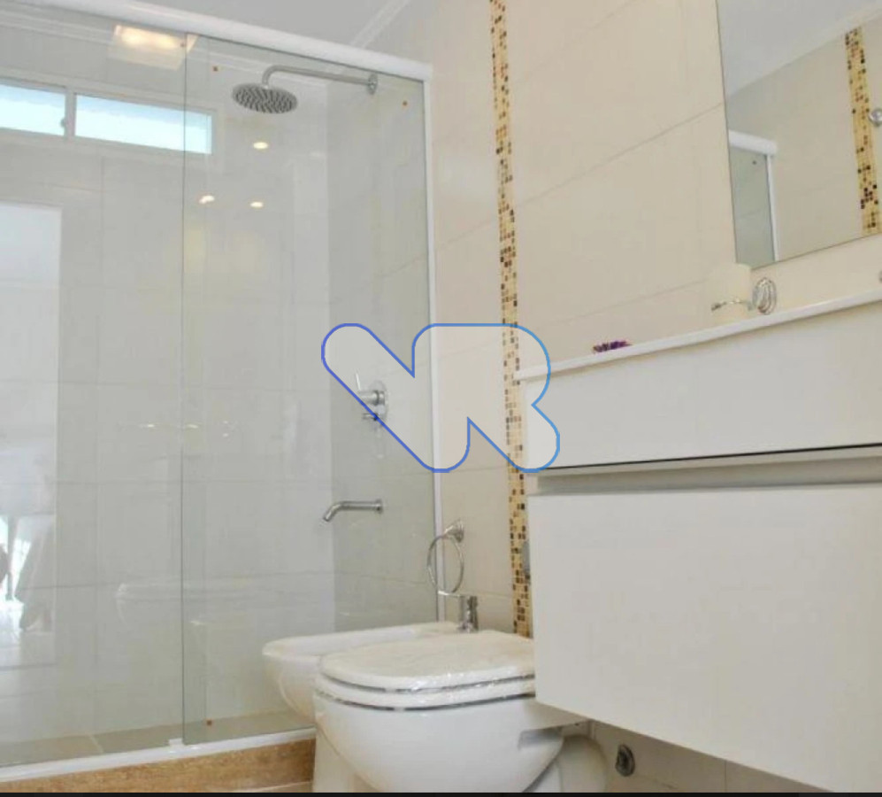 Casa ID.55 - Vendo-Alquilo  anual espectacular residencia  4 dorm , totalmente reciclada,  piscina climatizada, pàrrillero, alto nivel 