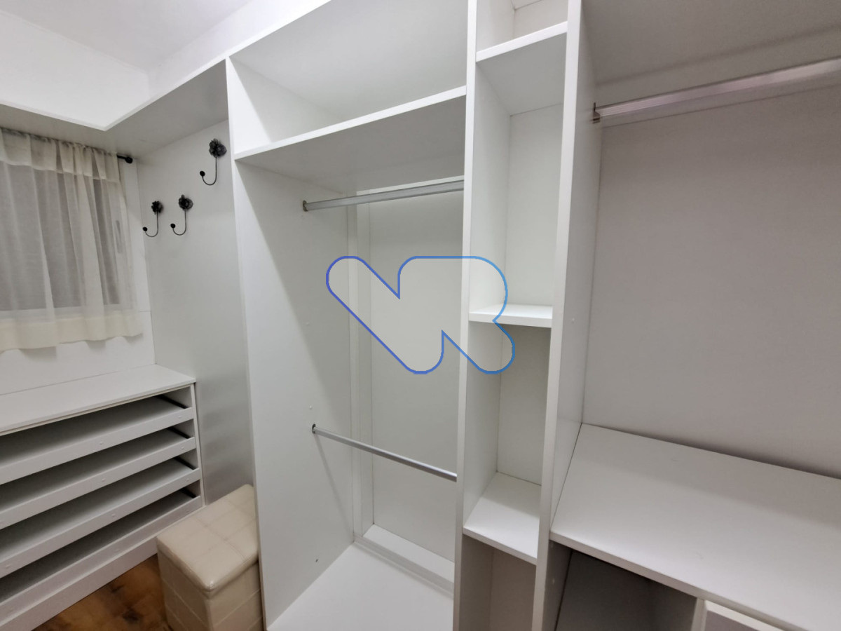 Casa ID.221 - Venta y Alquiler Anual Casa 6D y dep de serv con Piscina climatizada y Barbacoa Península  