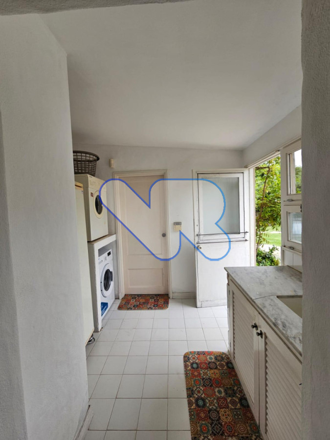 Casa ID.248 - Alquiler de Temporada Casa 4D San Rafael Piscina climatizada 
