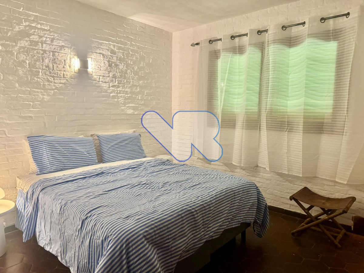 Casa ID.204 - Casa en alquiler verano 8 pers · Piscina · 3 dorm + servicio · Playa Brava Punta del Este