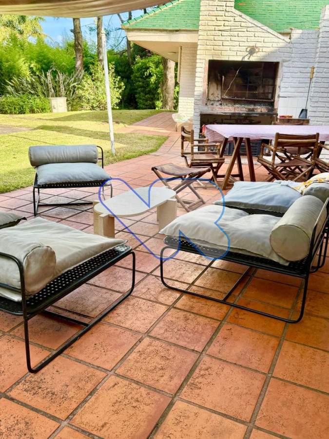 Casa ID.204 - Casa en alquiler verano 8 pers · Piscina · 3 dorm + servicio · Playa Brava Punta del Este