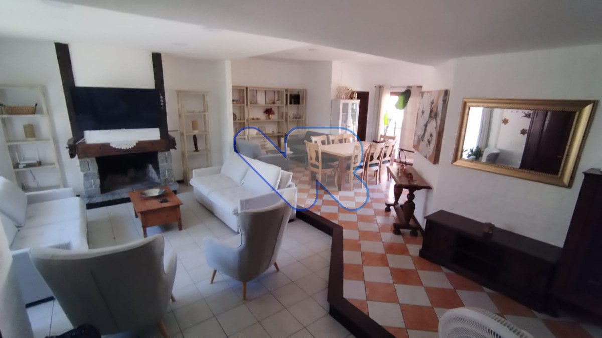 Casa ID.238 - Alquiler Anual Casa 4D Mansa con Piscina climatizada 