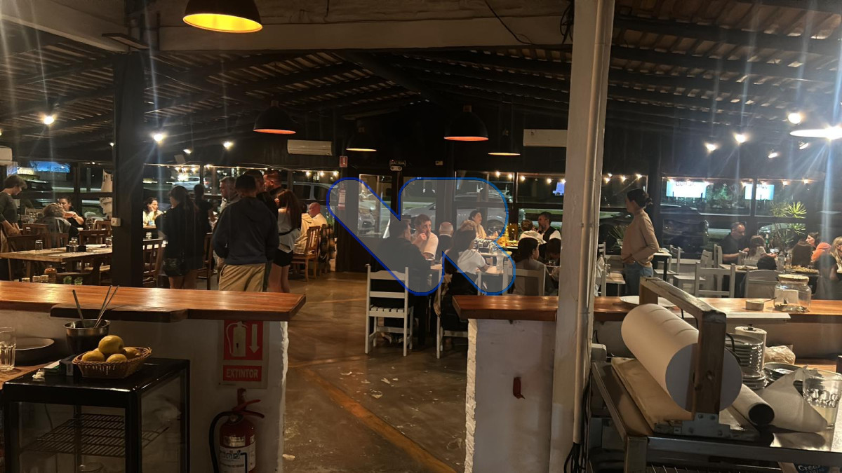 Local Comercial ID.186 - OPORTUNIDAD COMERCIAL EN PUNTA BALLENA VENTA LLAVES RESTAURANTE LA SOLANA