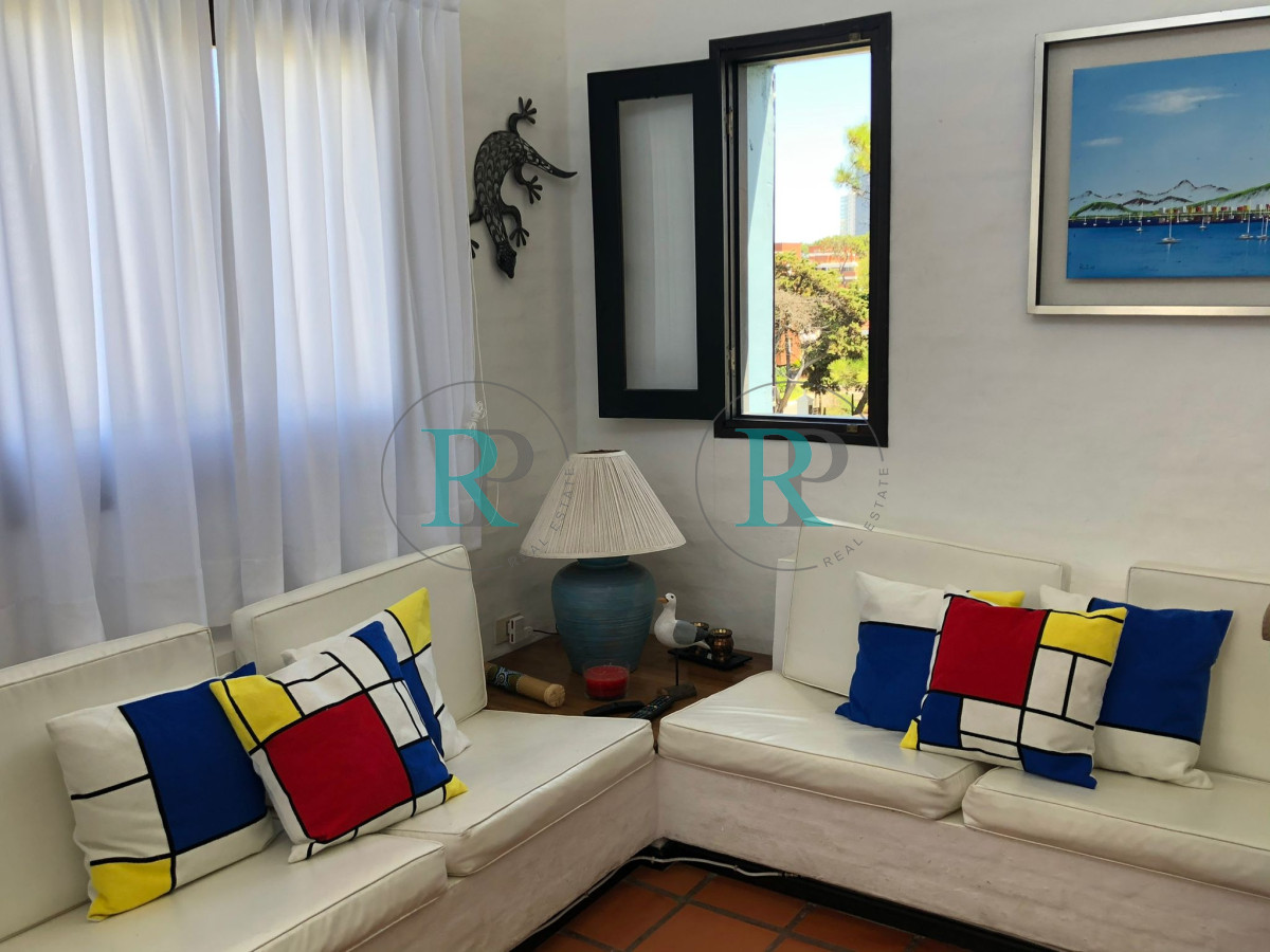 Apartamento ID.2402 - Venta apartamento 2 dormitorios en Playa Brava