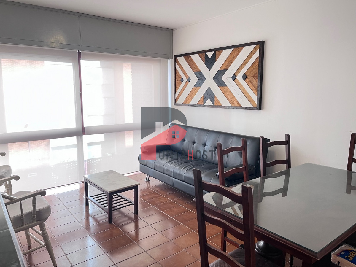 Apartamento ID.16 - Alquiler Temporal Apartamento 2 dormitorios, 1 baño en Punta del Este