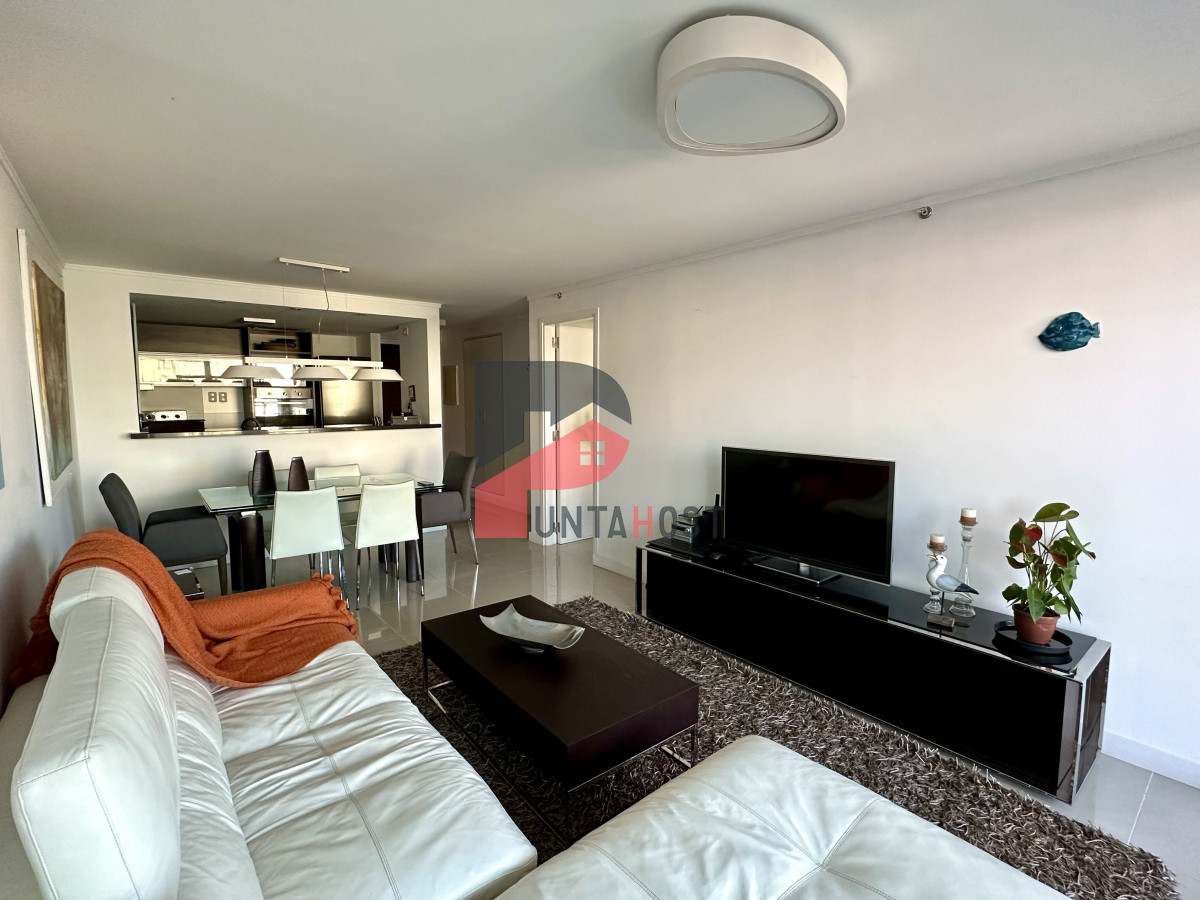 Apartamento ID.212 - Alquiler Enero Apto 2 Dormitorios en Forest Tower