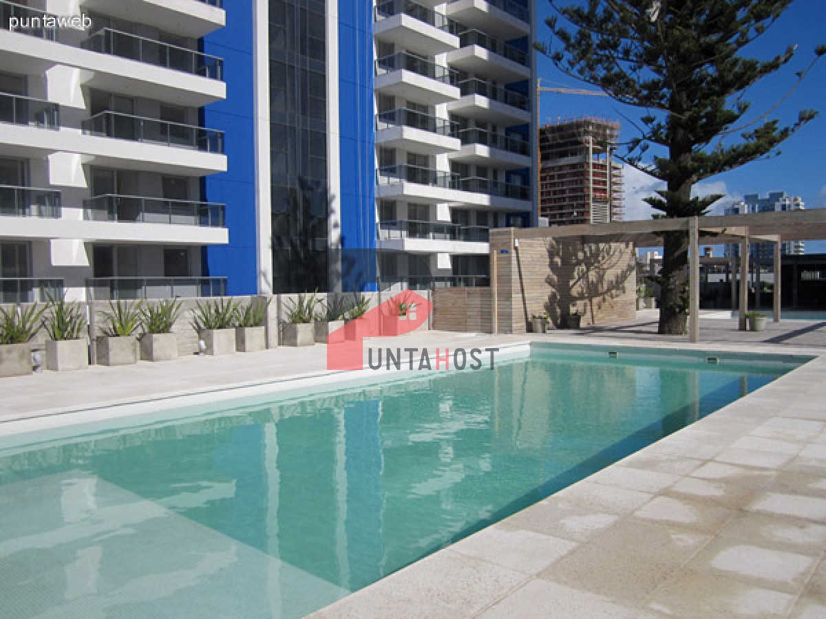 Apartamento ID.212 - Alquiler Enero Apto 2 Dormitorios en Forest Tower