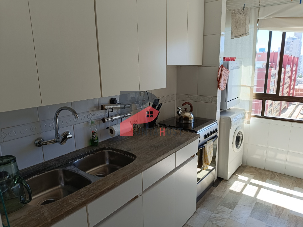 Apartamento ID.30 - Alquiler temporal apartamento de tres dormitorios en primera linea playa Brava
