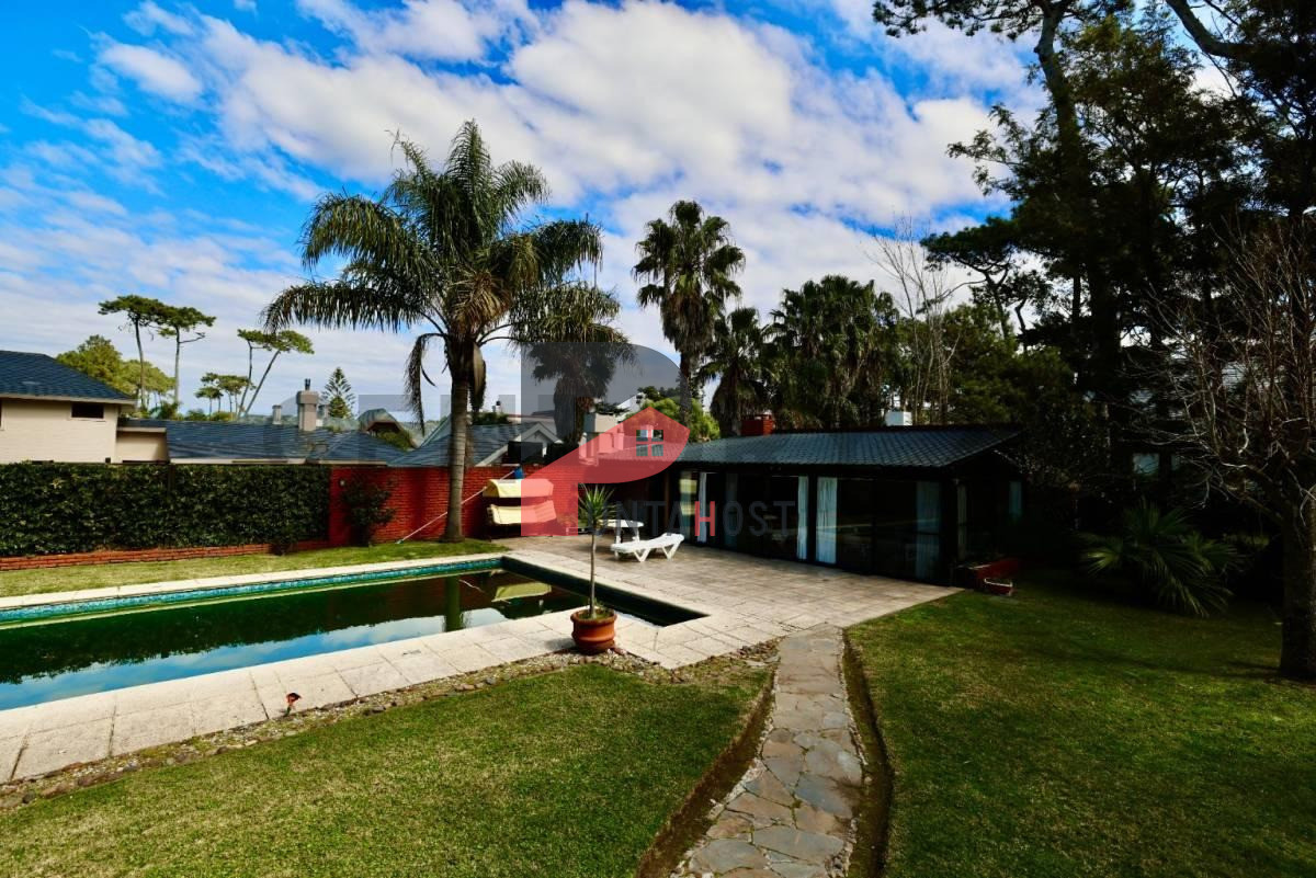 Casa ID.532 - Residencia en Venta - Punta del Este