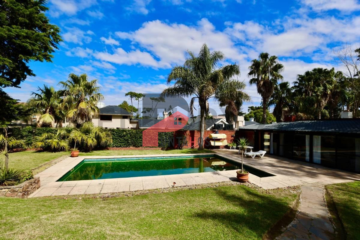 Casa ID.532 - Residencia en Venta - Punta del Este