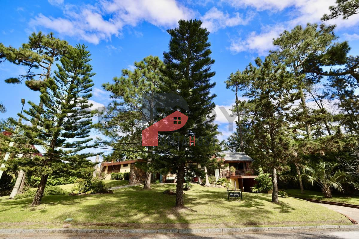 Casa ID.532 - Residencia en Venta - Punta del Este