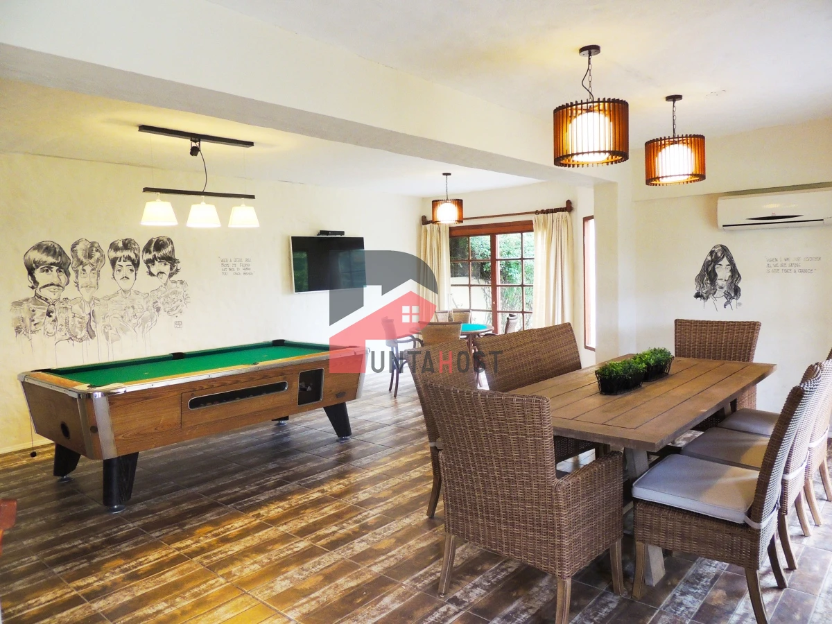 Casa ID.4 - Venta Casa 2 master suite, 2 dormitorios, a 1 cuadra de playa Mansa