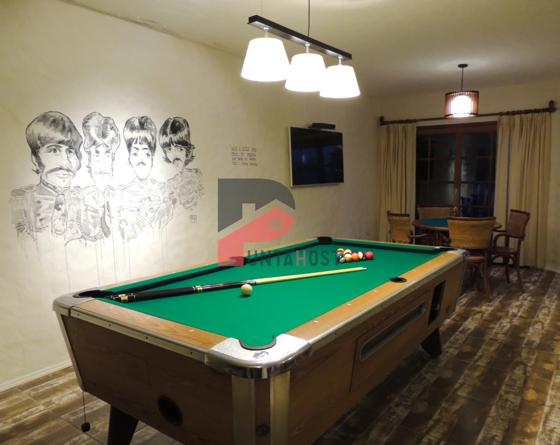 Casa ID.4 - Venta Casa 2 master suite, 2 dormitorios, a 1 cuadra de playa Mansa