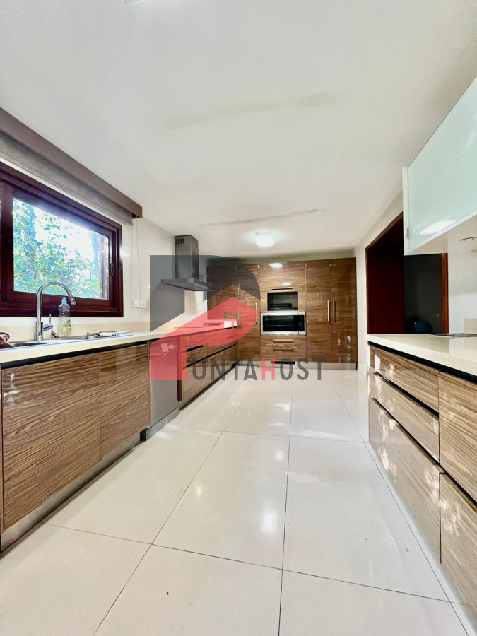 Casa ID.476 - Alquiler exclusiva residencia en Beverly Hills