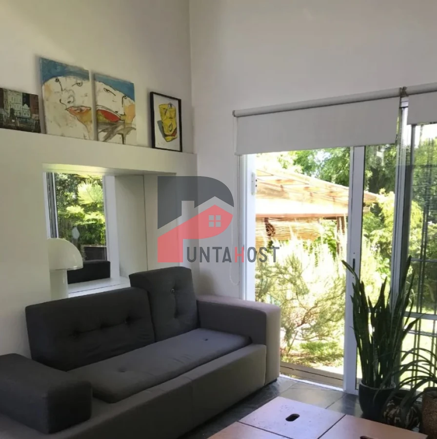 Casa ID.528 - Alquiler temporal casa en Pinares con piscina a 100 mts del mar