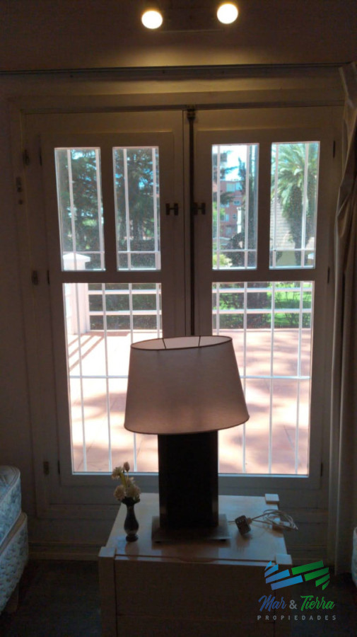 Casa ID.3160 - Alquiler casa de 3 dormitorios en Playa Brava 