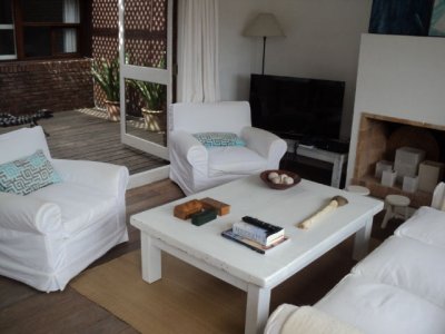 Apartamento en Manantiales, edificio primera linea al mar ,  3 dormitorios  - SPT9431A