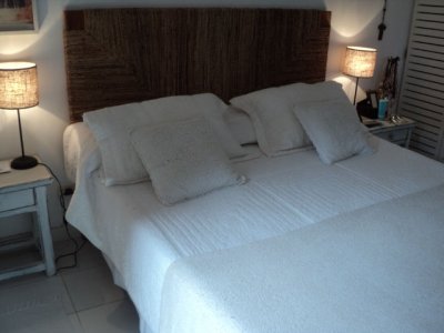 Apartamento en Manantiales, edificio primera linea al mar ,  3 dormitorios  - SPT9431A