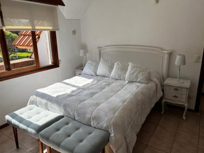 alquiler casa de 3 dormitorios con piscina en mansa  - spt3713c