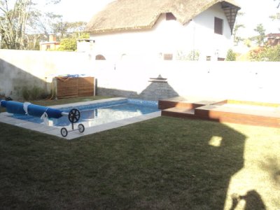 alquiler casa de 3 dormitorios con piscina en mansa  - spt3713c