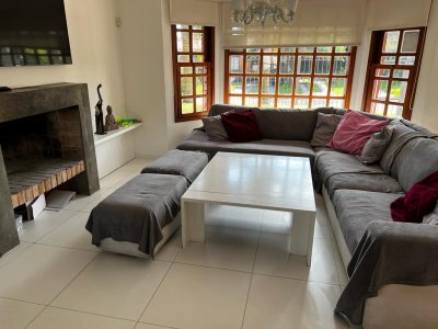 alquiler casa de 3 dormitorios con piscina en mansa  - spt3713c