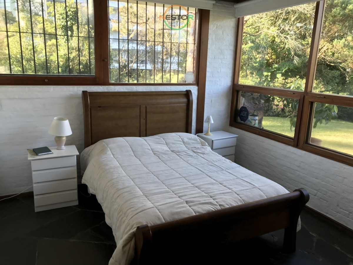 Casa ID.5416 - Venta casa en Playa Mansa 3 dormitorios 