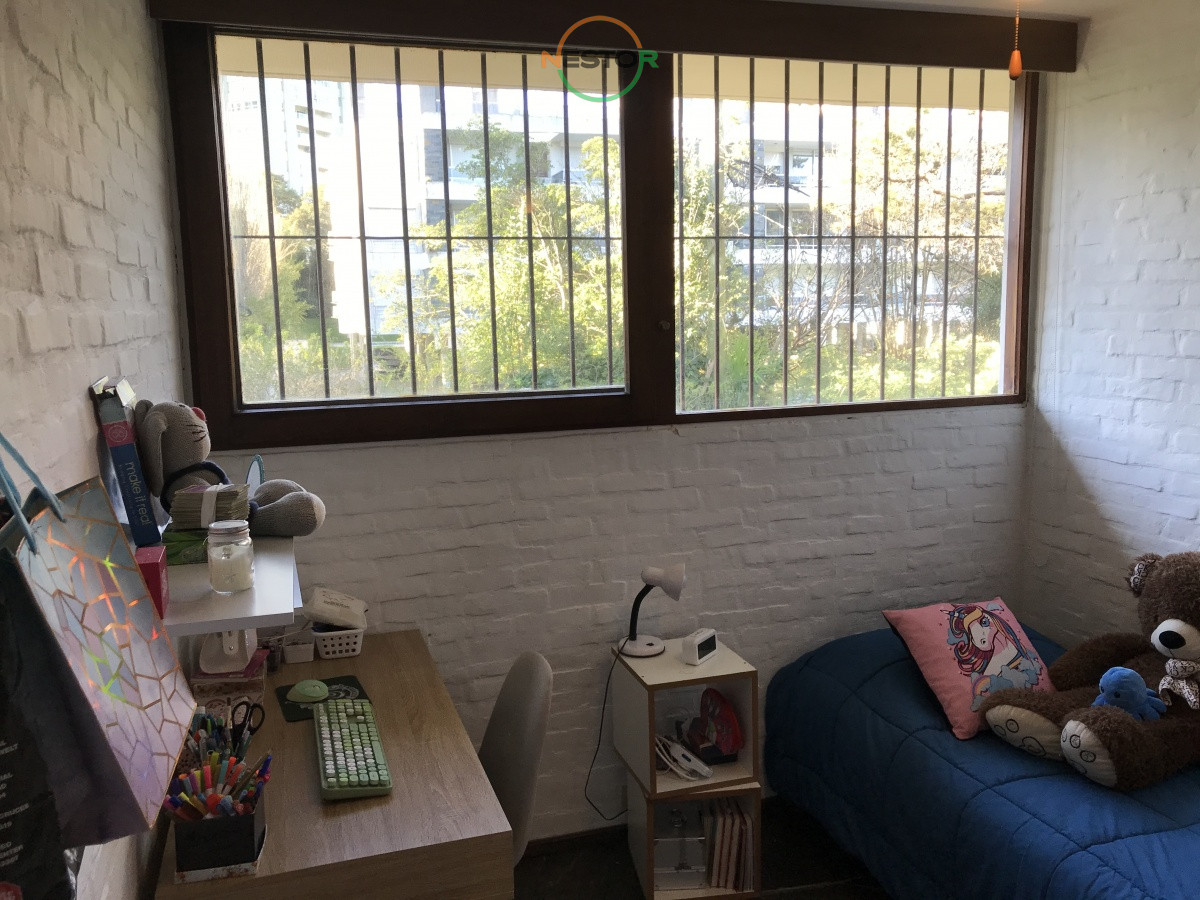 Casa ID.5416 - Venta casa en Playa Mansa 3 dormitorios 