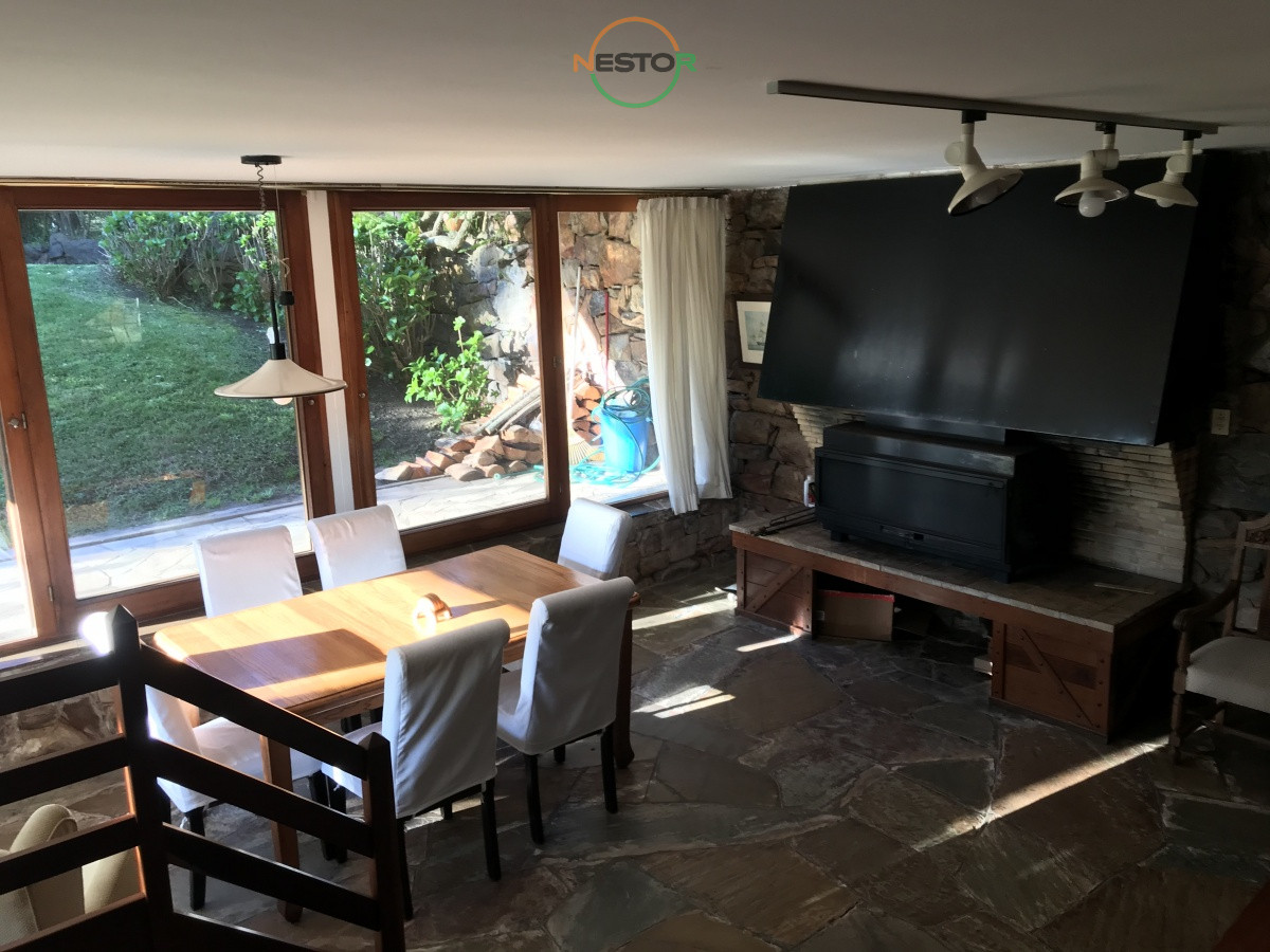 Casa ID.5416 - Venta casa en Playa Mansa 3 dormitorios 