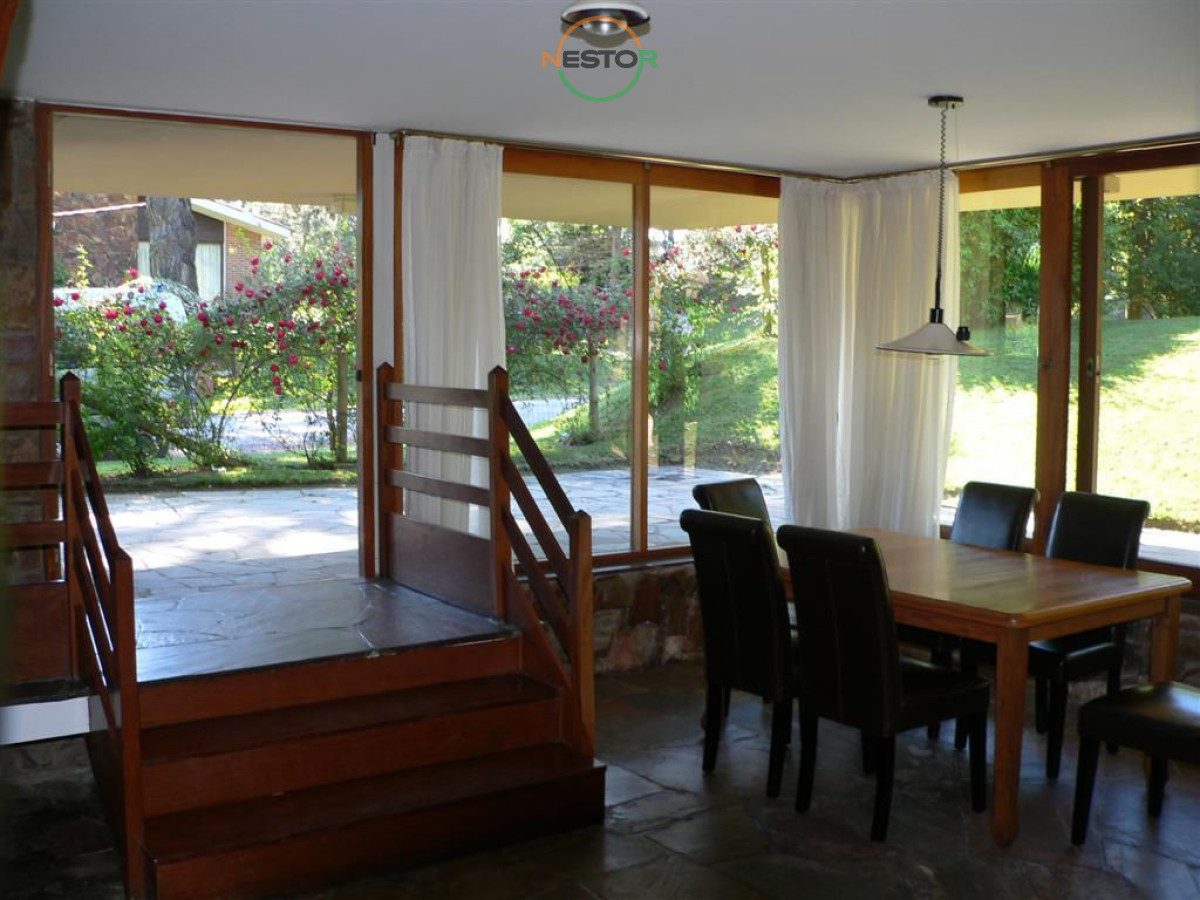 Casa ID.5416 - Venta casa en Playa Mansa 3 dormitorios 