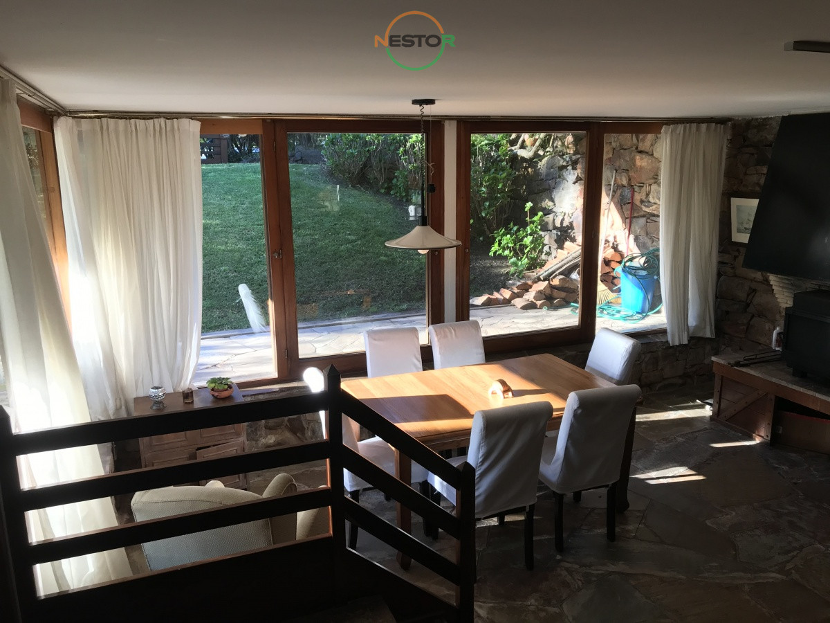 Casa ID.5416 - Venta casa en Playa Mansa 3 dormitorios 
