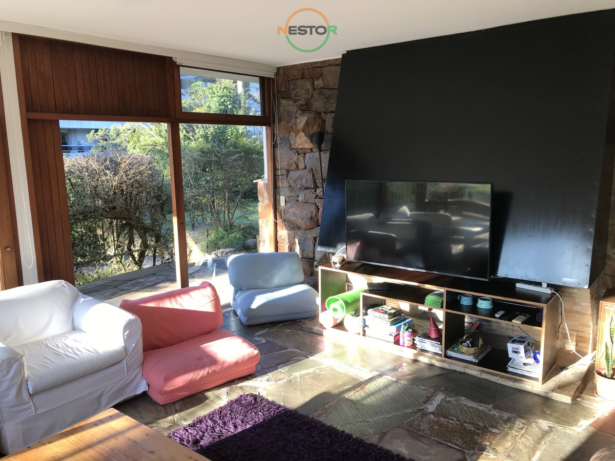 Casa ID.5416 - Venta casa en Playa Mansa 3 dormitorios 