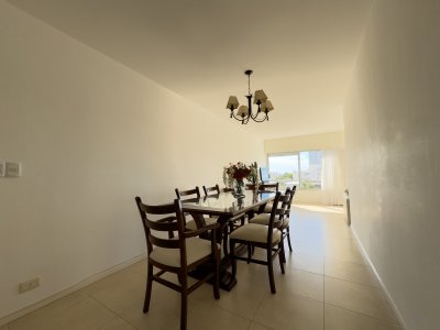 Venta apartamento de 2 dormitorios en Península, Punta del Este