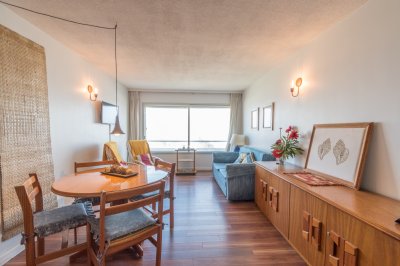 Venta apartamento en Peninsula, 1 dormitorio y medio
