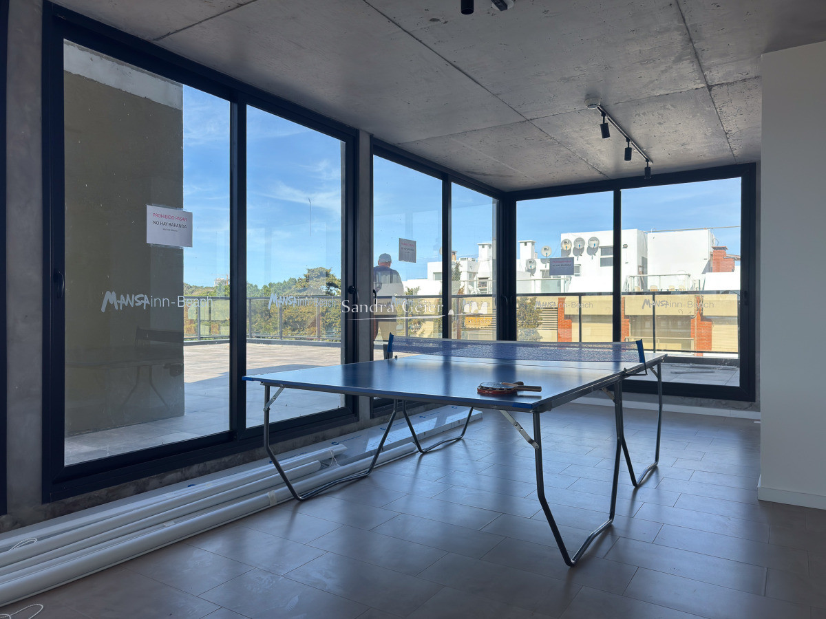 Apartamento ID.2138 - Venta apartamento 2 dormitorios en Playa Mansa, Punta del Este 