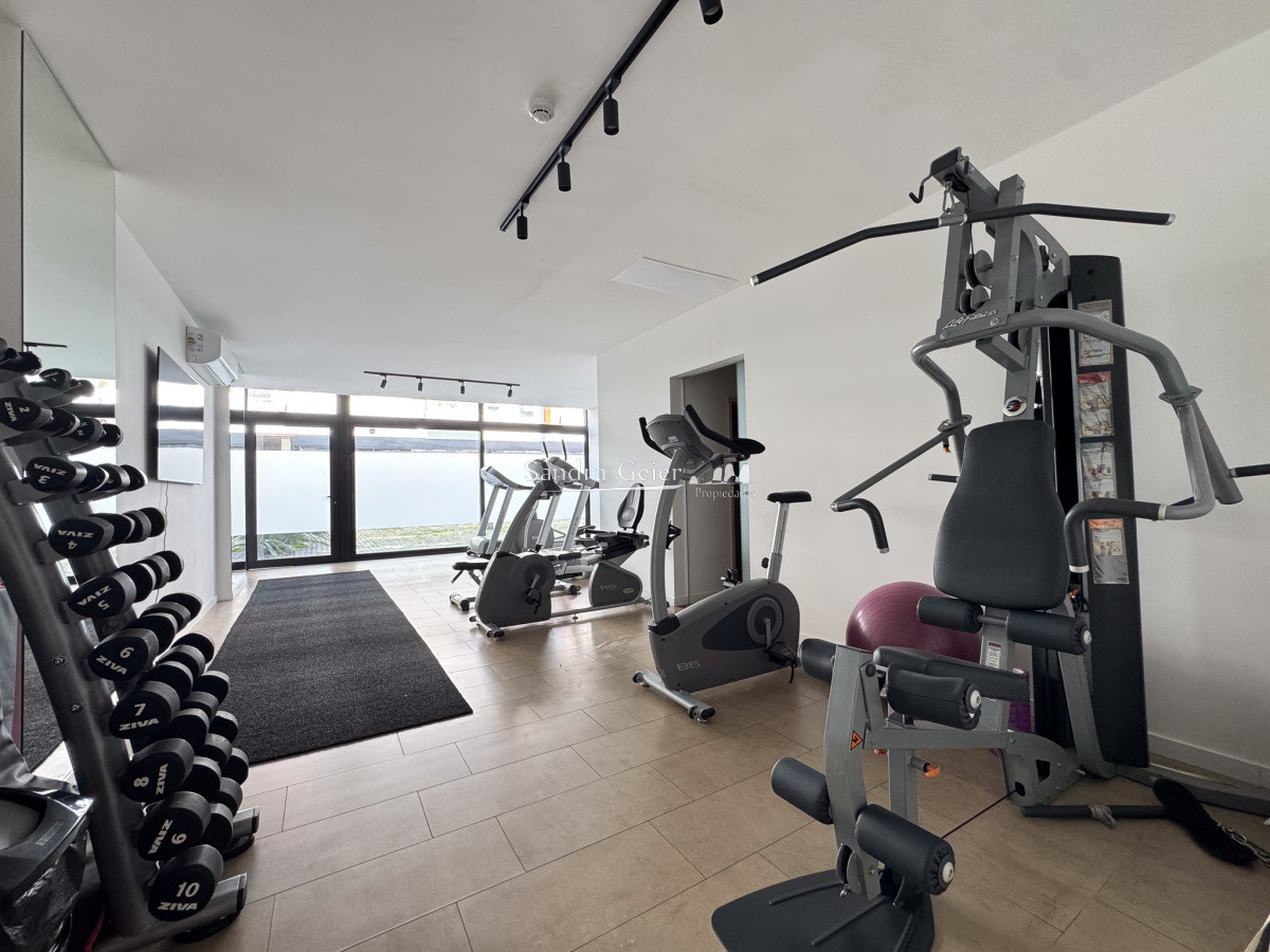 Apartamento ID.2138 - Venta apartamento 2 dormitorios en Playa Mansa, Punta del Este 