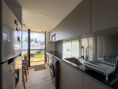 Apartamento ID.2138 - Venta apartamento 2 dormitorios en Playa Mansa, Punta del Este 
