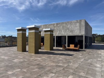 Apartamento ID.2138 - Venta apartamento 2 dormitorios en Playa Mansa, Punta del Este 