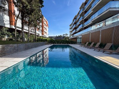 Apartamento ID.2138 - Venta apartamento 2 dormitorios en Playa Mansa, Punta del Este 