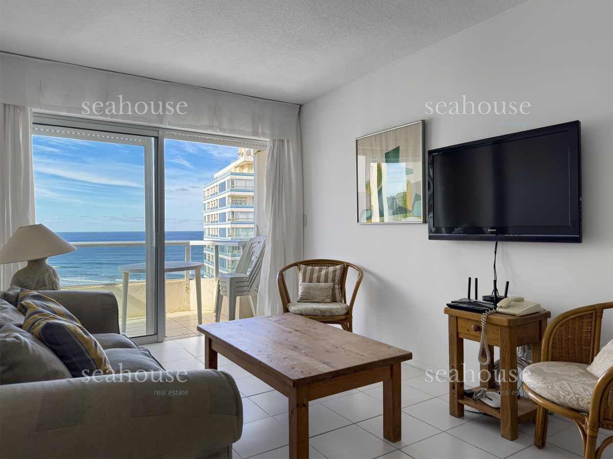 Venta apartamento en Playa Brava, 2 dormitorios  - SEA571A
