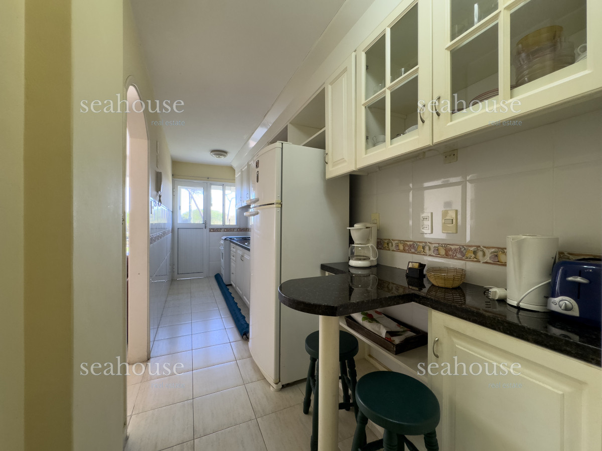 Apartamento Ref.1169 - Venta apartamento 2 dormitorios en Playa Mansa, Punta del Este 