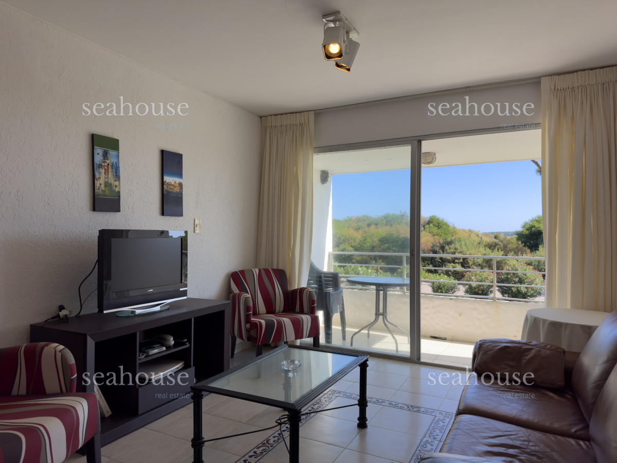 Apartamento Ref.1169 - Venta apartamento 2 dormitorios en Playa Mansa, Punta del Este 