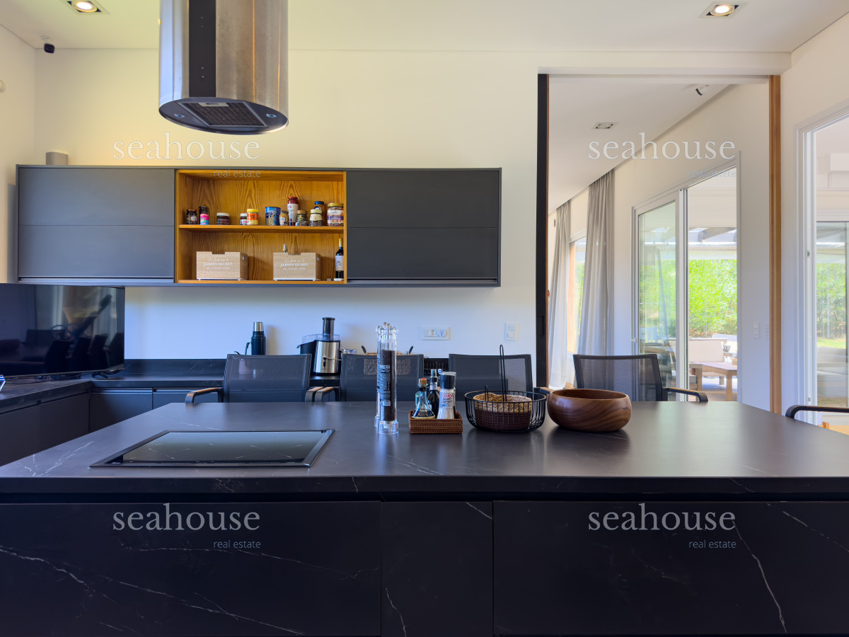 Casa Ref.1053 - Venta casa 4 dormitorios en exclusivo Barrio Privado Laguna Escondida, José Ignacio