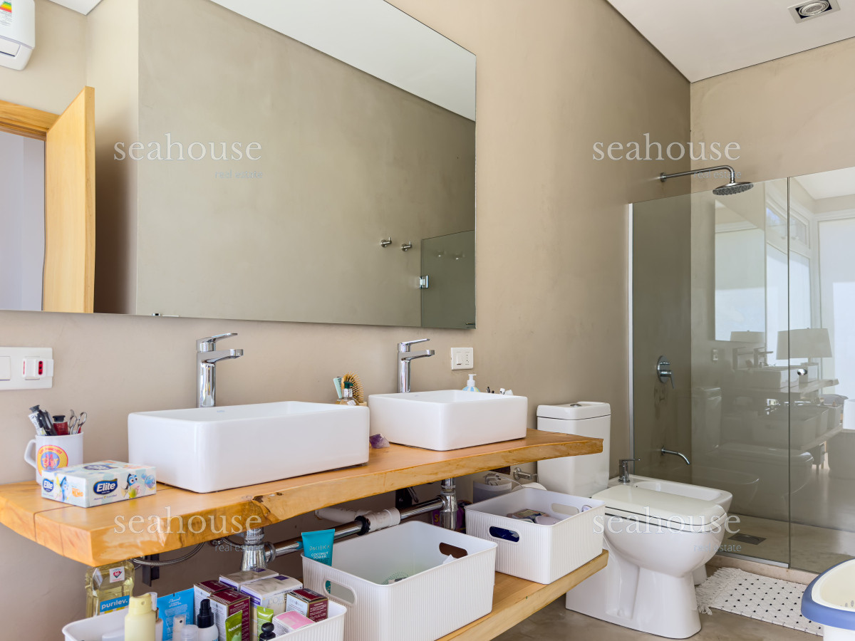 Casa Ref.1053 - Venta casa 4 dormitorios en exclusivo Barrio Privado Laguna Escondida, José Ignacio
