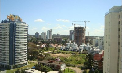 Brava, apartamento en piso alto, 2 dormitorios