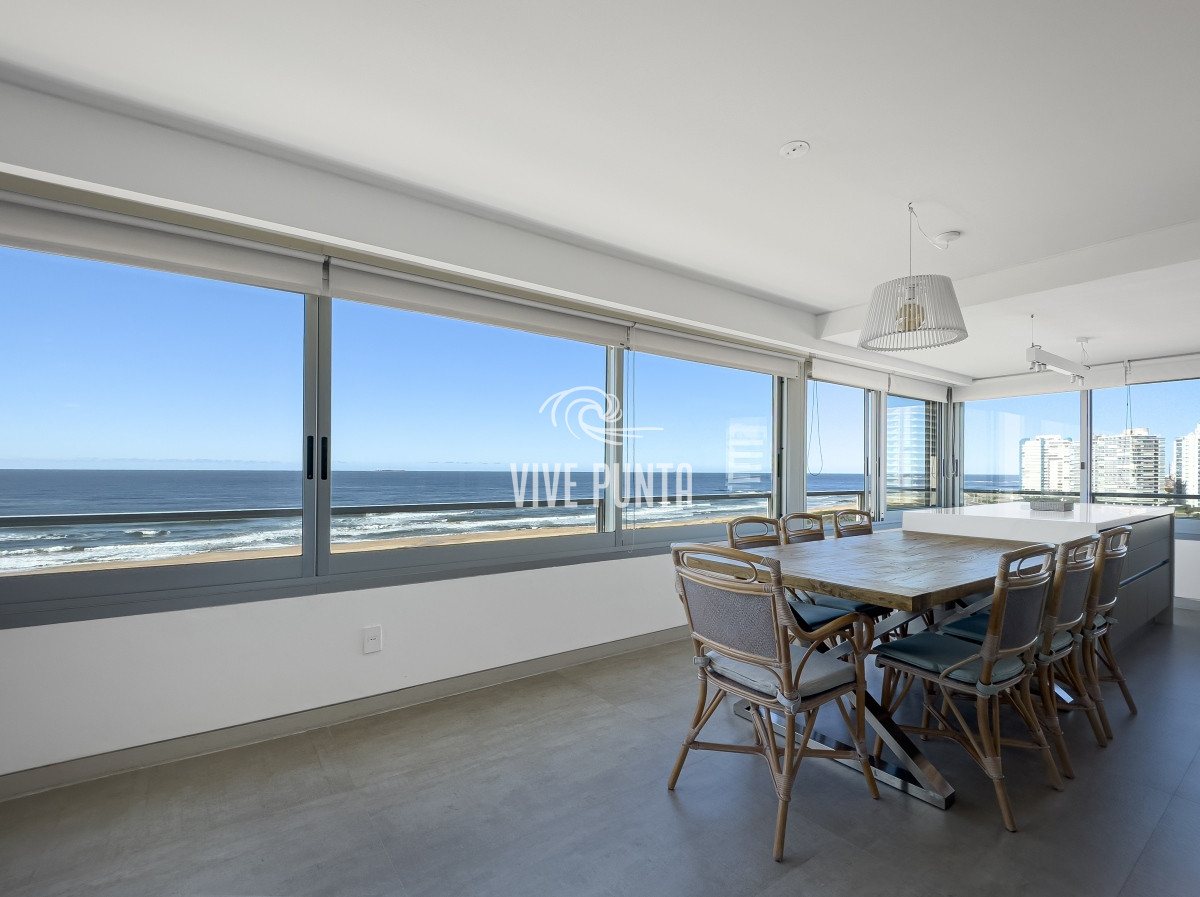 Apartamento ID.861 - Venta apartamento 4 dormitorio en  Playa Brava frente al mar