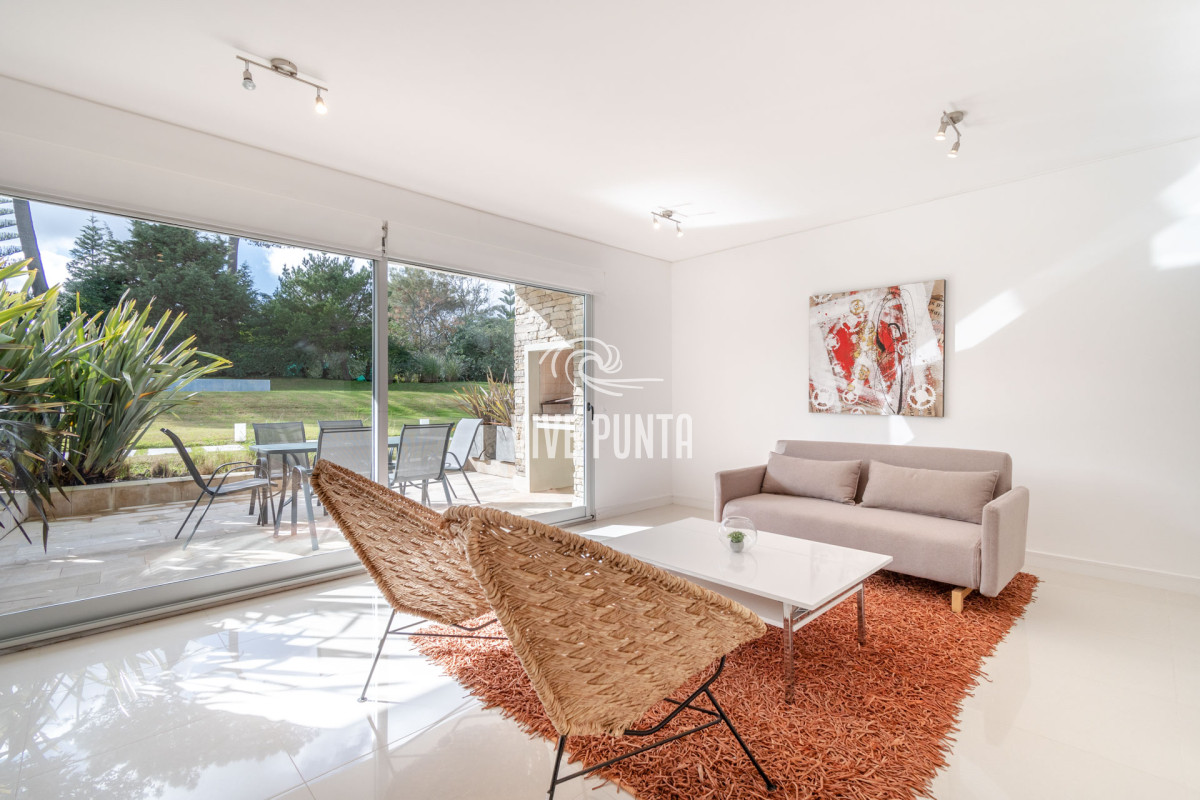 Apartamento ID.573 - Venta apartamento 1 dormitorio en Playa Brava a 100 mtrs del Mar 