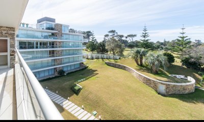 Venta apartamento en Playa Brava , 3 dormitorios