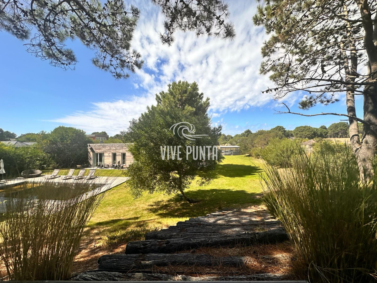 Casa ID.862 - Venta casa 4 dormitorios en exclusivo Barrio Privado Laguna Escondida, José Ignacio